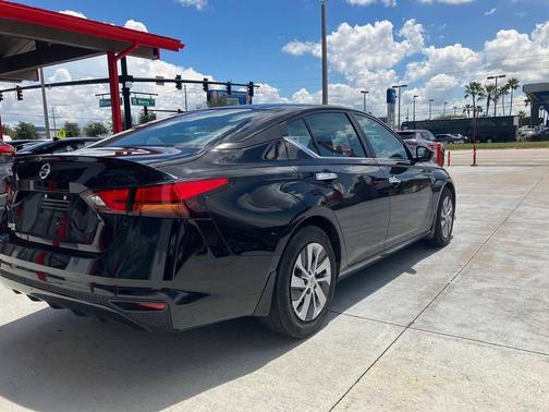 2021 Nissan Altima S FWD