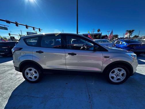 2017 Ford Escape S