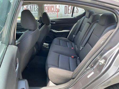 2021 Nissan Altima S FWD