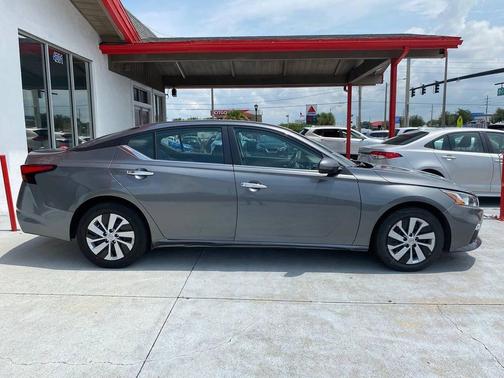 2021 Nissan Altima S FWD