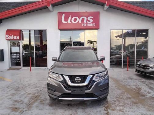 2018 Nissan Rogue SV