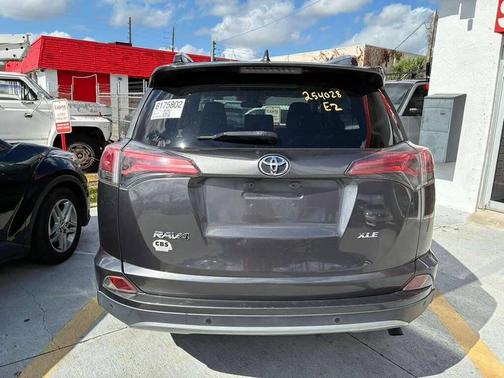 2017 Toyota RAV4 XLE