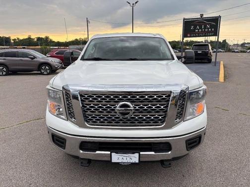 Glacier White 2018 Nissan Titan XD SV