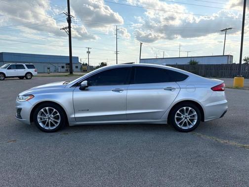 2019 Ford Fusion Hybrid SE