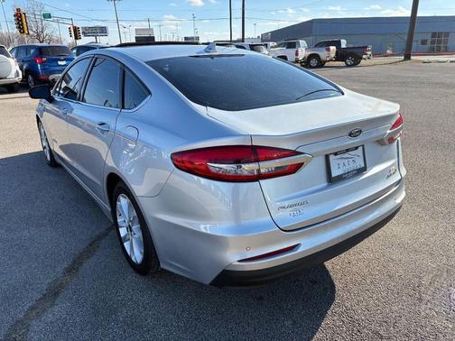 2019 Ford Fusion Hybrid SE