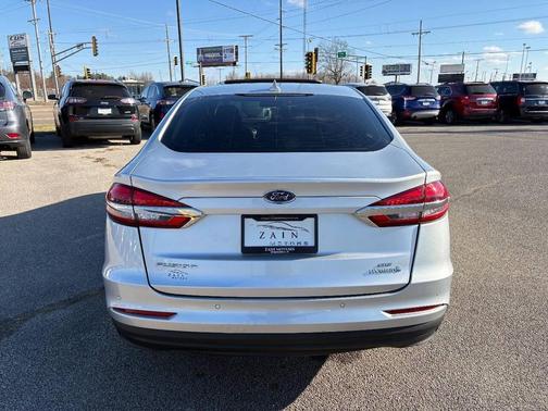 2019 Ford Fusion Hybrid SE