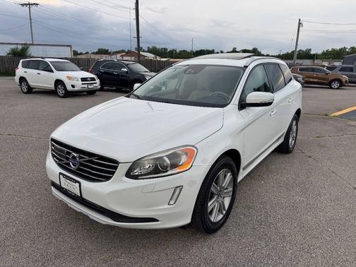 Ice White 2016 Volvo XC60 T6 Drive-E Platinum