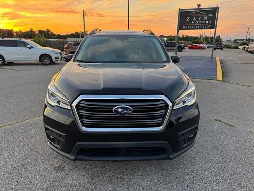 Crystal Black Silica 2021 Subaru Ascent Limited 7-Passenger