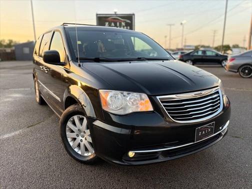 2014 Chrysler Town & Country Touring