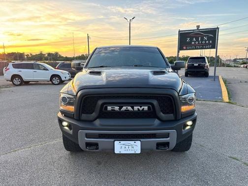 Brilliant Black Crystal Pearlcoat 2016 RAM 1500 Rebel