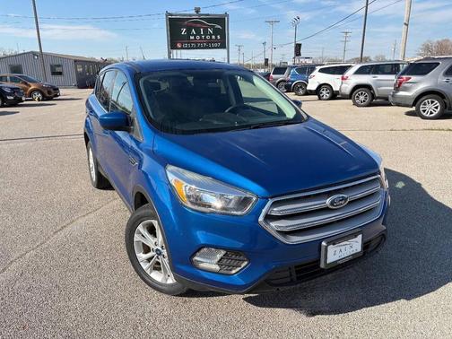 Lightning Blue 2019 Ford Escape SE