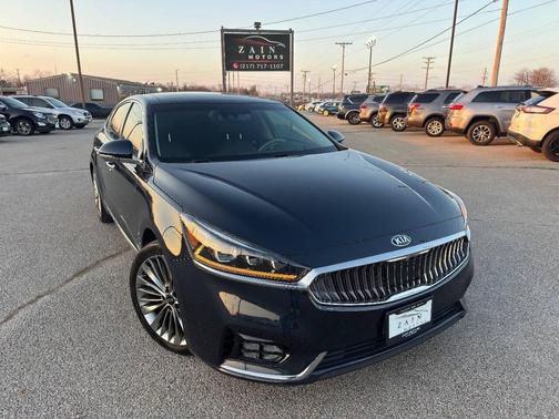 2017 Kia Cadenza Limited