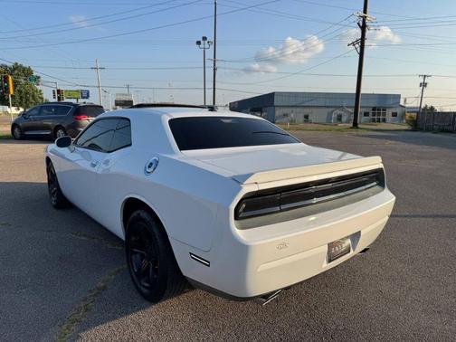 2014 Dodge Challenger SXT