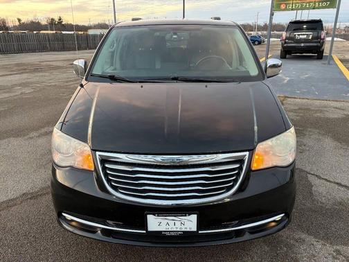 2014 Chrysler Town & Country Touring-L