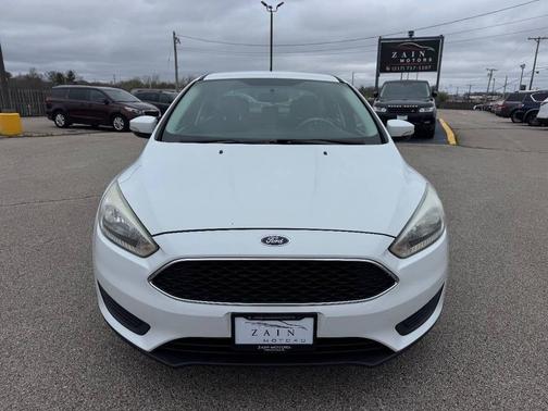 Oxford White 2016 Ford Focus SE