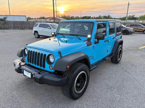 Chief Clearcoat 2017 Jeep Wrangler Unlimited Sport