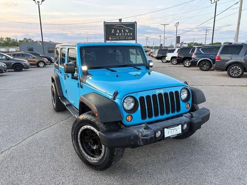 Chief Clearcoat 2017 Jeep Wrangler Unlimited Sport