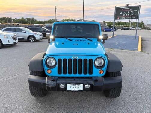 Chief Clearcoat 2017 Jeep Wrangler Unlimited Sport