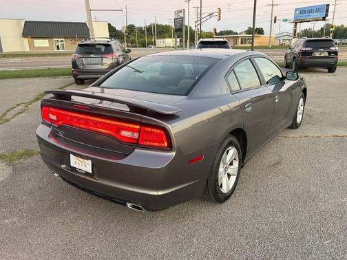 2012 Dodge Charger SE