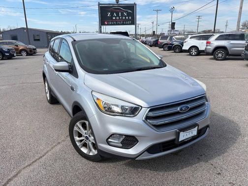 Ingot Silver 2017 Ford Escape SE