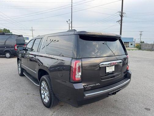 Iridium Metallic 2015 GMC Yukon XL 1500 Denali