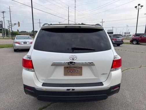 2012 Toyota Highlander SE