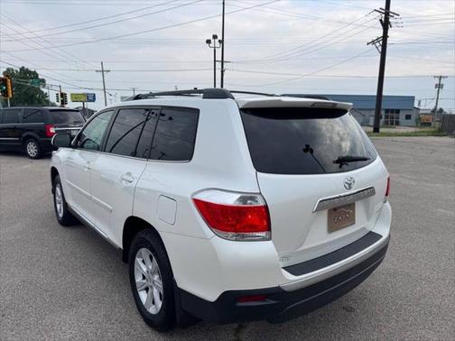 2012 Toyota Highlander SE