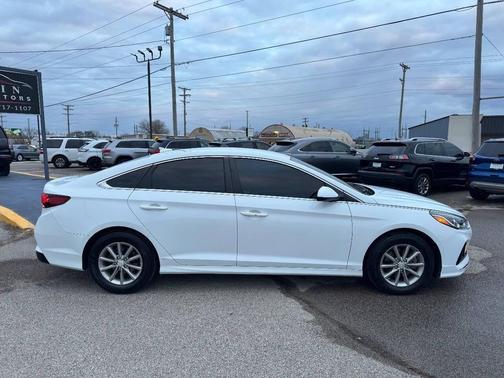 2019 Hyundai SONATA SE