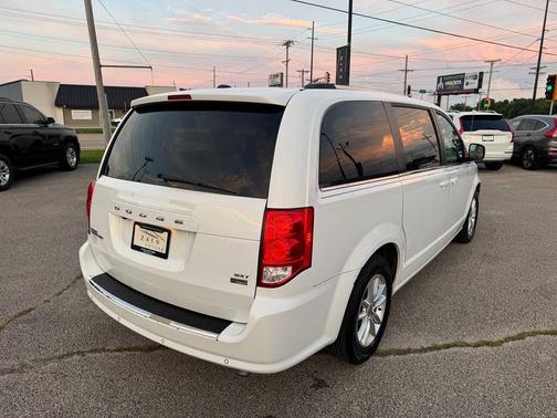 White Knuckle Clearcoat 2019 Dodge Grand Caravan SXT