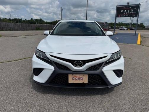 2019 Toyota Camry SE