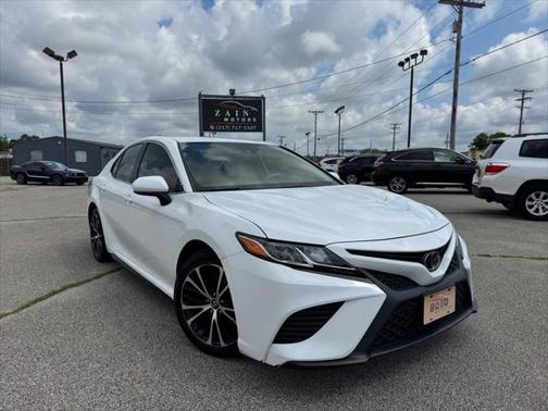 2019 Toyota Camry SE