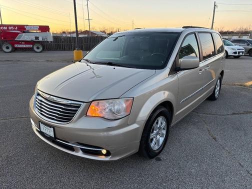 2012 Chrysler Town & Country Touring