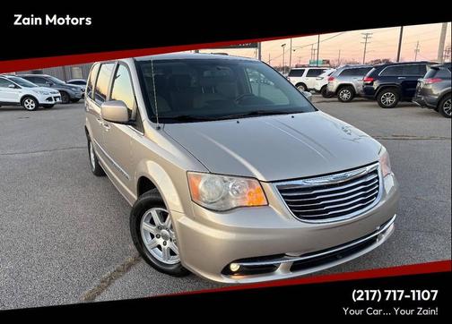 2012 Chrysler Town & Country Touring