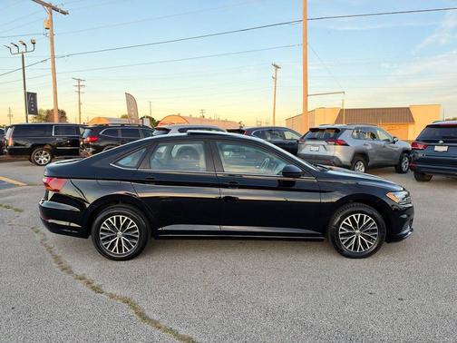 Black Uni 2019 Volkswagen Jetta 1.4T SE