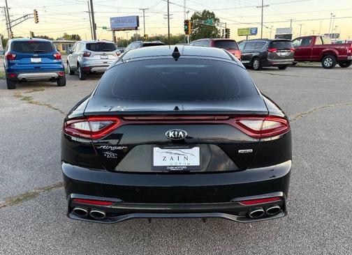 2018 Kia Stinger Base AWD 4dr Sedan