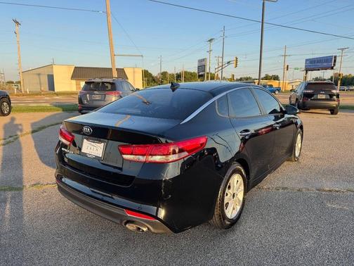 2017 Kia Optima LX