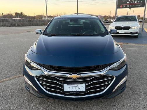 2019 Chevrolet Malibu Hybrid Base