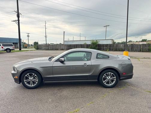 Sterling Gray Metallic 2014 Ford Mustang V6 Premium