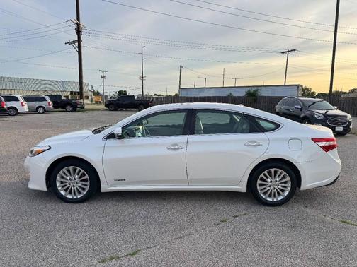 Blizzard Pearl 2015 Toyota Avalon Hybrid Limited