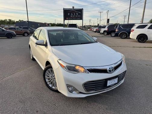 Blizzard Pearl 2015 Toyota Avalon Hybrid Limited