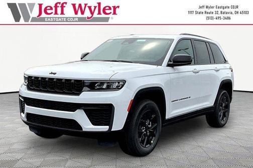 Bright White Clearcoat 2026 Jeep Grand Cherokee Altitude