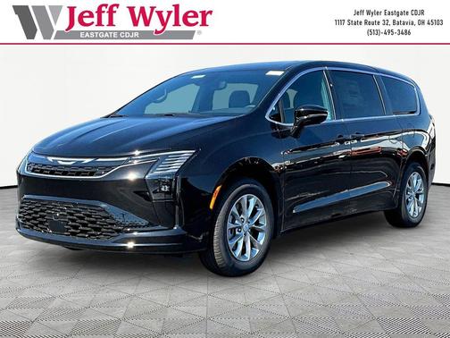 Diamond Black Crystal Pearlcoat 2027 Chrysler Pacifica L