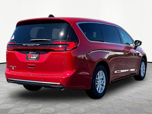 Red Hot Pearlcoat 2027 Chrysler Pacifica L