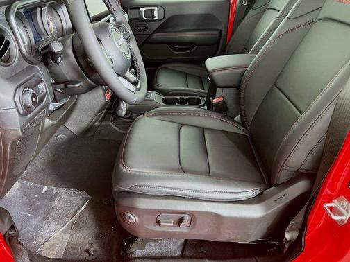 Firecracker Red Clearcoat 2026 Jeep Wrangler Rubicon