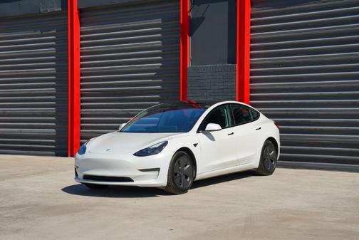 2023 Tesla Model 3 Base
