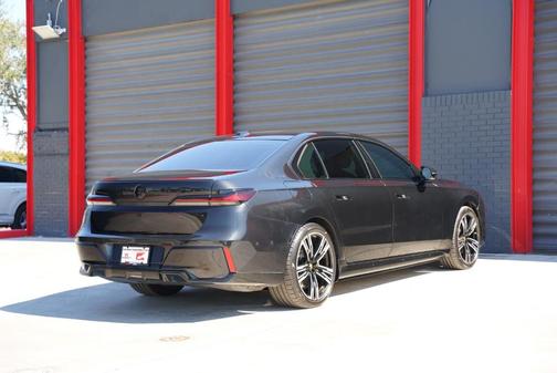 2023 BMW i7 xDrive60