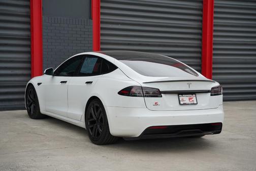 2022 Tesla Model S Base