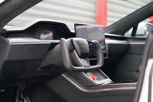 2022 Tesla Model S Base