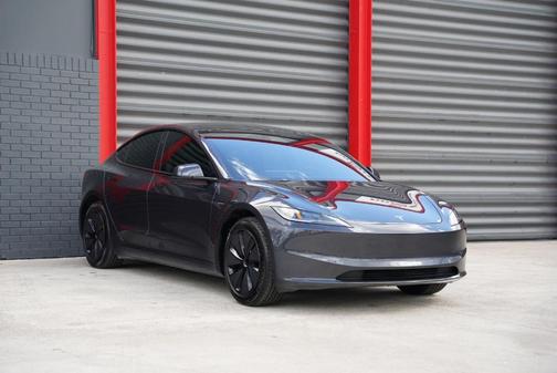 2025 Tesla Model 3 Long Range