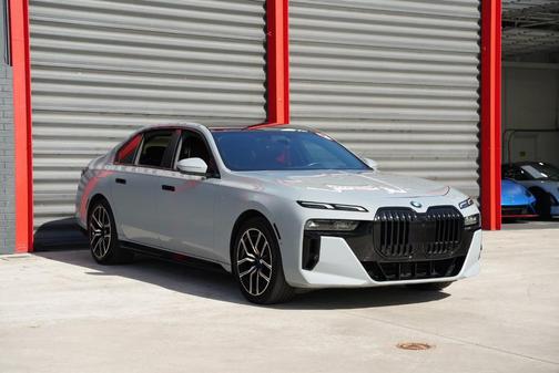 Brooklyn Gray Metallic 2023 BMW 760 760i xDrive